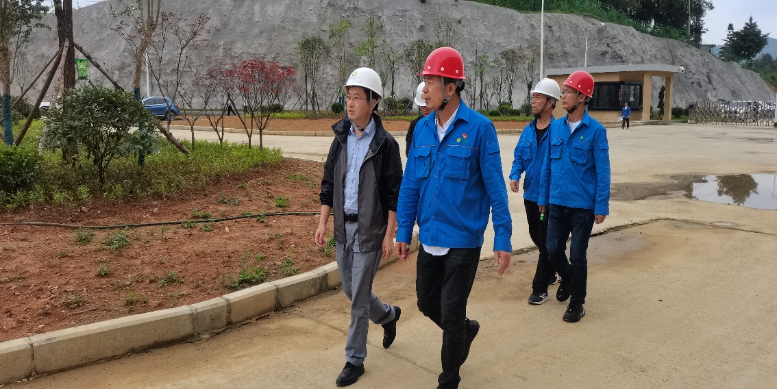 尊龙凯时集团纪委到安顺和金沙公司调研，，，开展清廉从业专题培训及专项检查